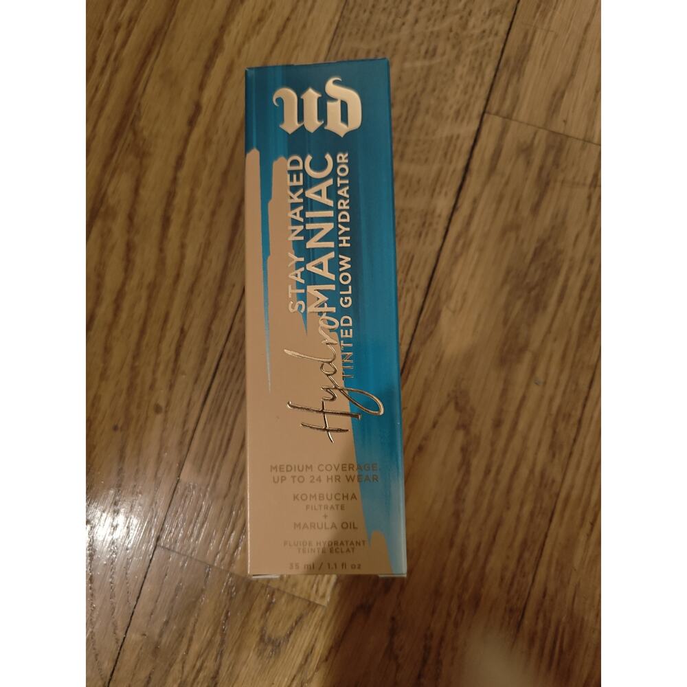 Urban Decay Hydromaniac Hydrating Dewy Foundation Shade 20 Fair 35ml - Picture 4 of 6